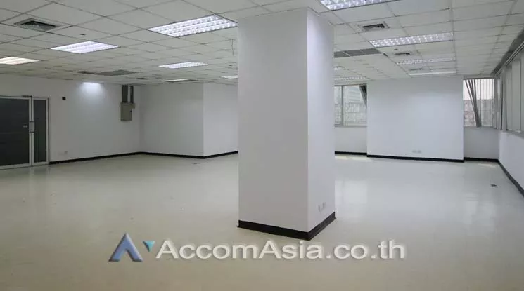 6  Office Space For Rent in Phaholyothin ,Bangkok MRT Phahon Yothin at TP & T Building AA14315